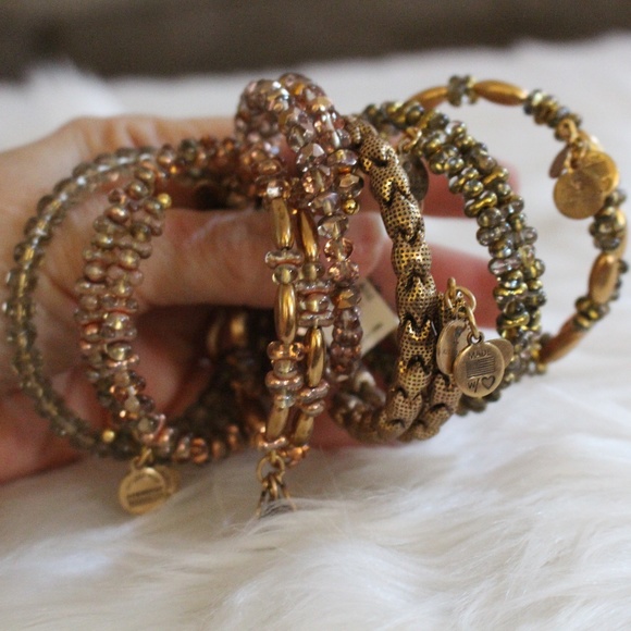 Alex and Ani, Revelry Set of 7 RG bracelets - Picture 2 of 12